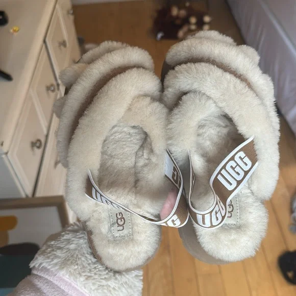 UGG | UGG Sandal Slipper - Picture 3 of 4